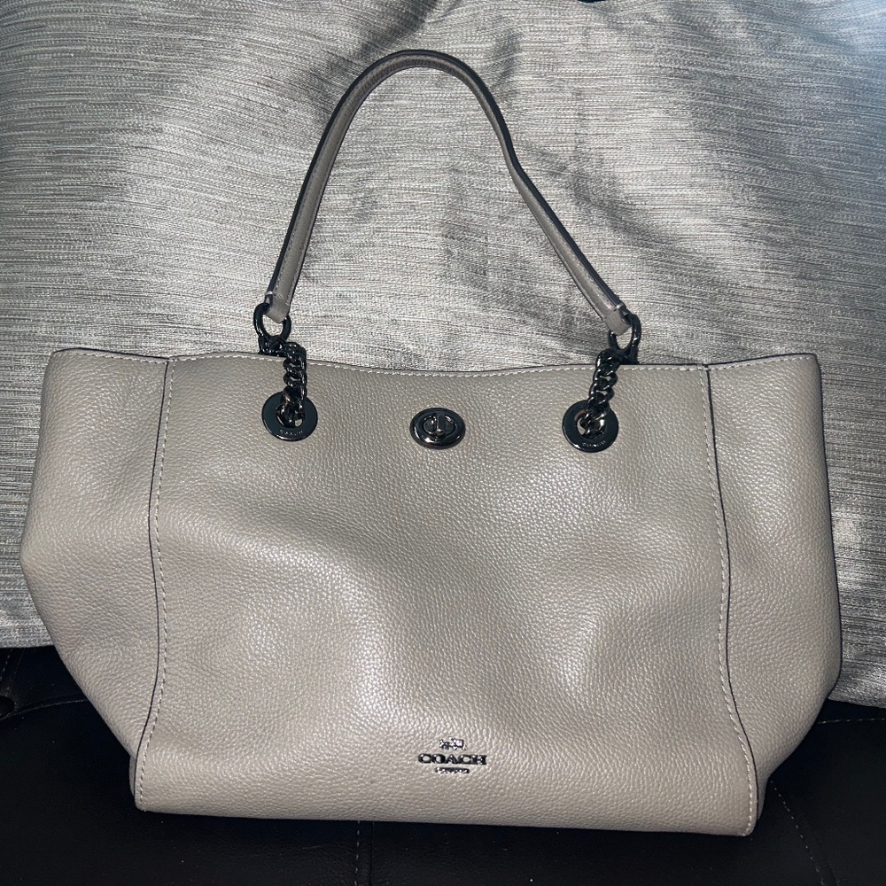 Coach chain tote handbag purse 57107